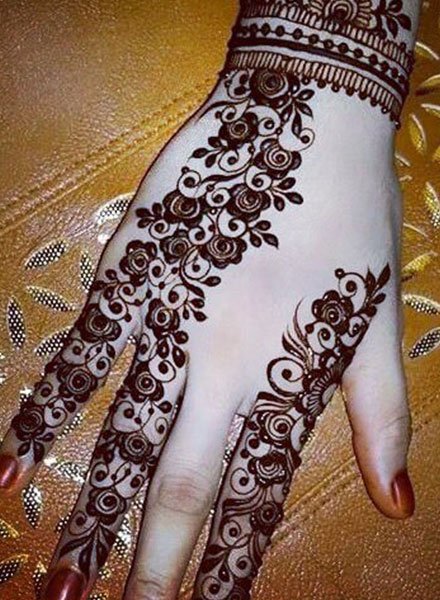 Easy Arabic Mehndi Design