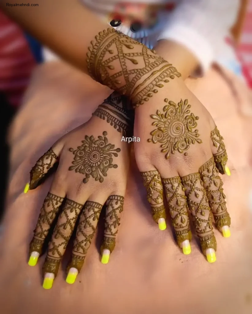 circle mehndi designs
