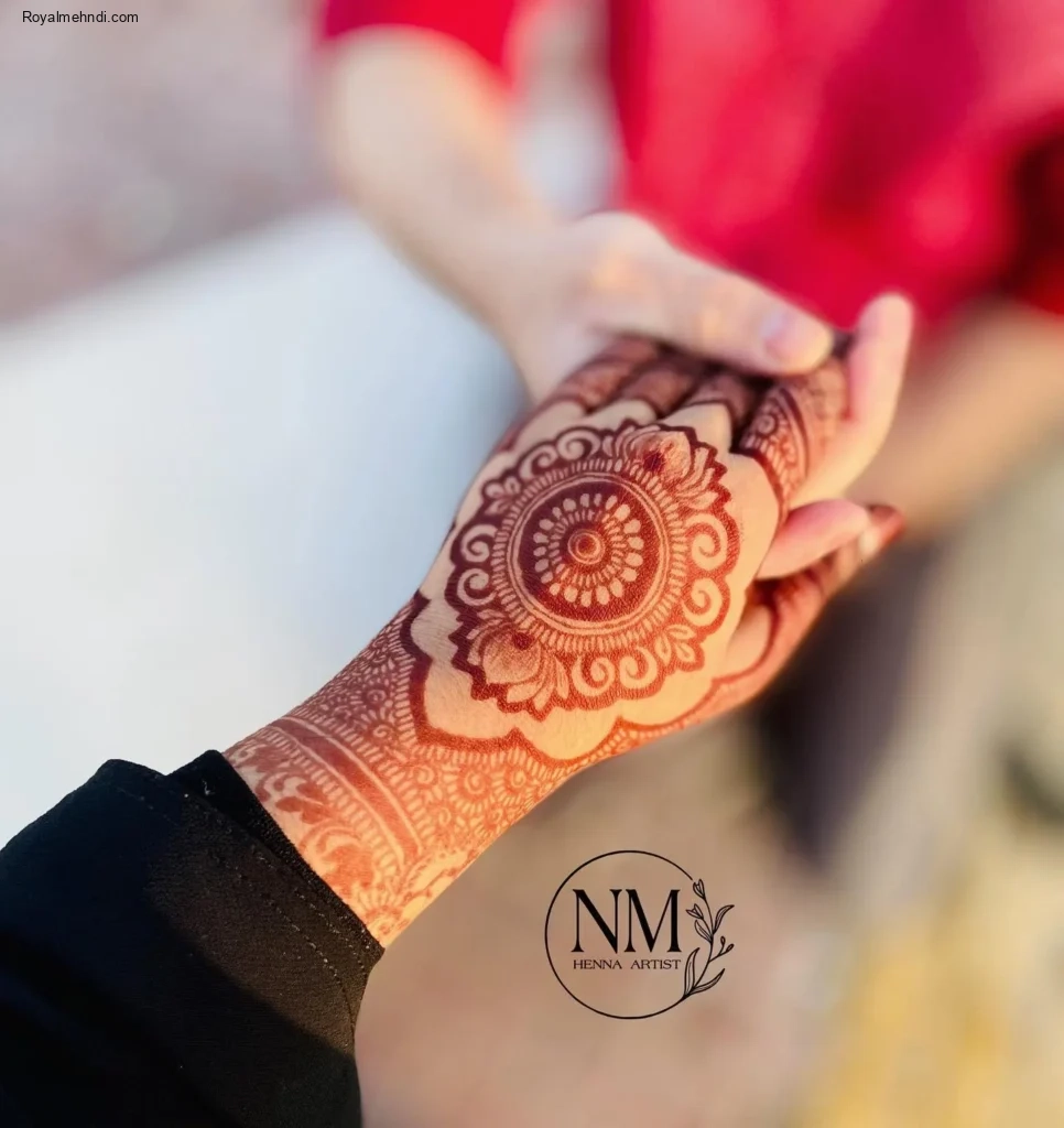 circle mehndi designs