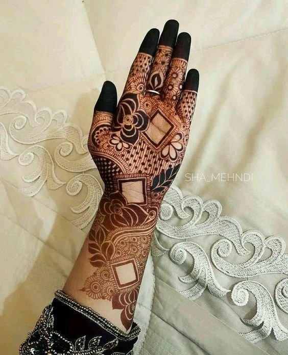 Easy Arabic Mehndi Design