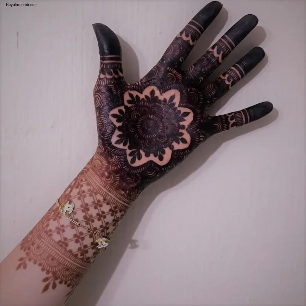 circle mehndi designs