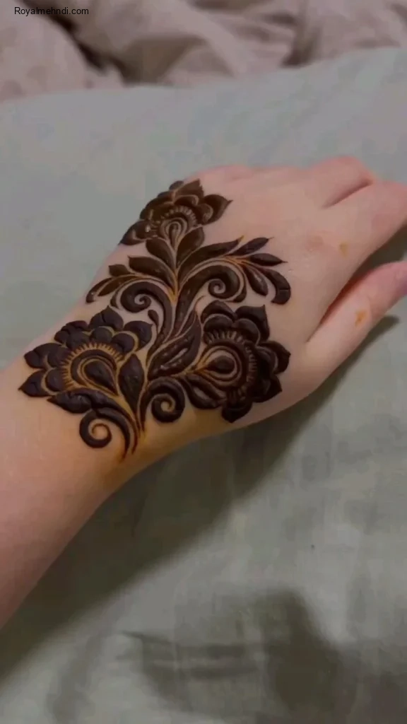 easy backhand mehndi designs
