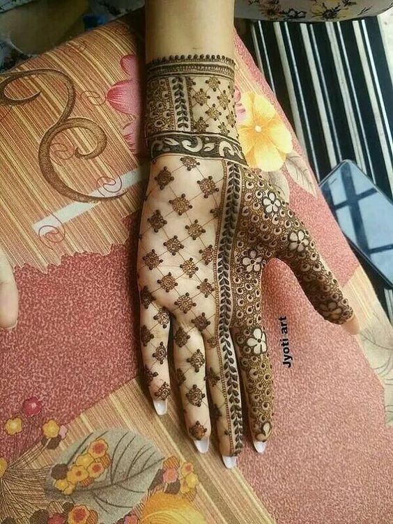 Easy Arabic Mehndi Design
