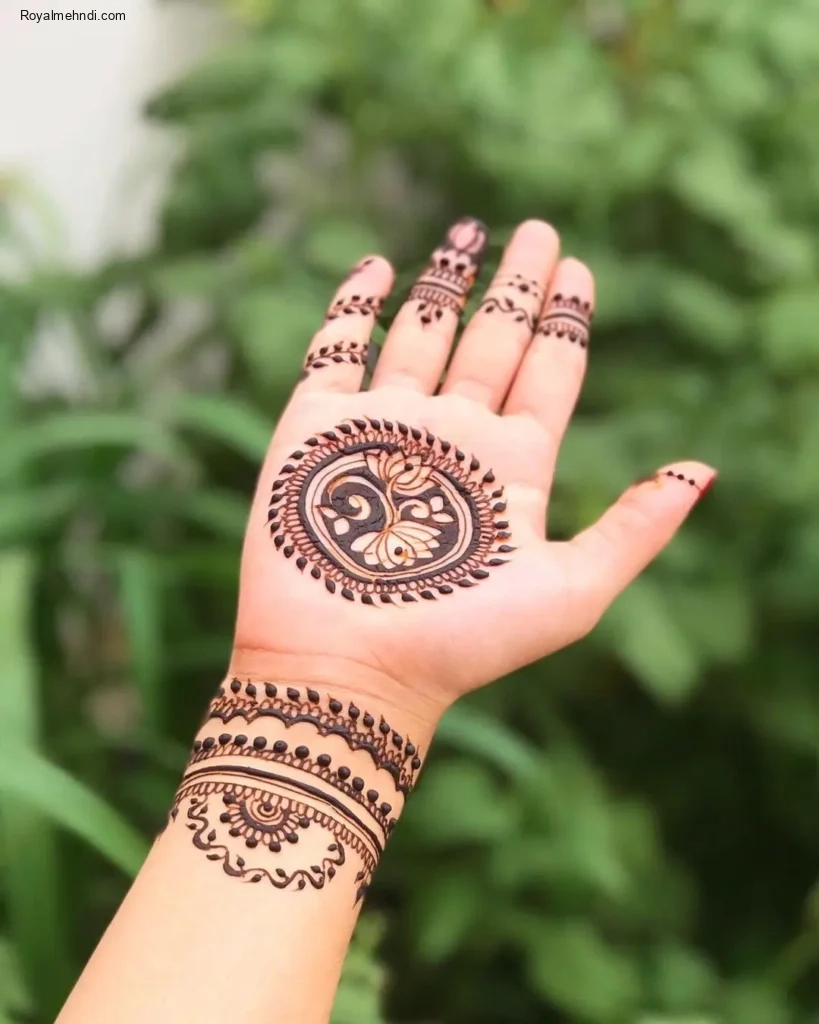 circle mehndi designs