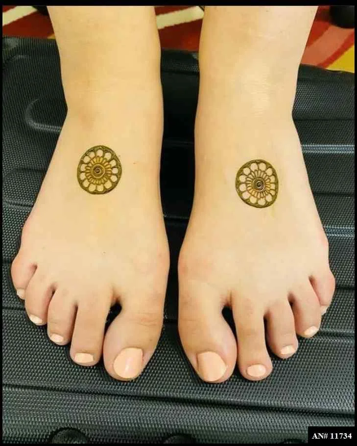 back hand mehndi design arabic