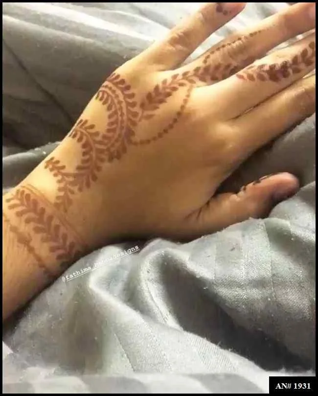 arabic rose mehndi design back hand