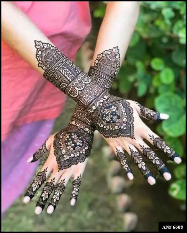 mehndi design back hand arabic