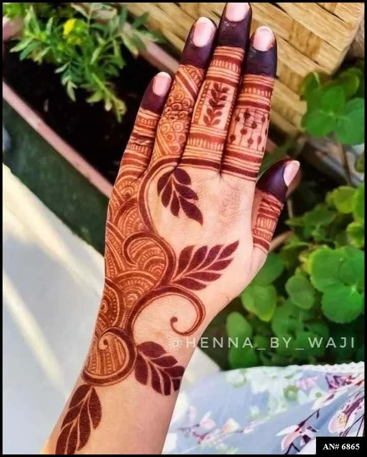 mehndi design back hand arabic