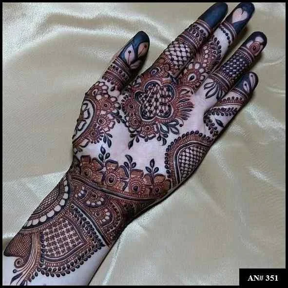 simple arabic mehndi design 2024 back hand