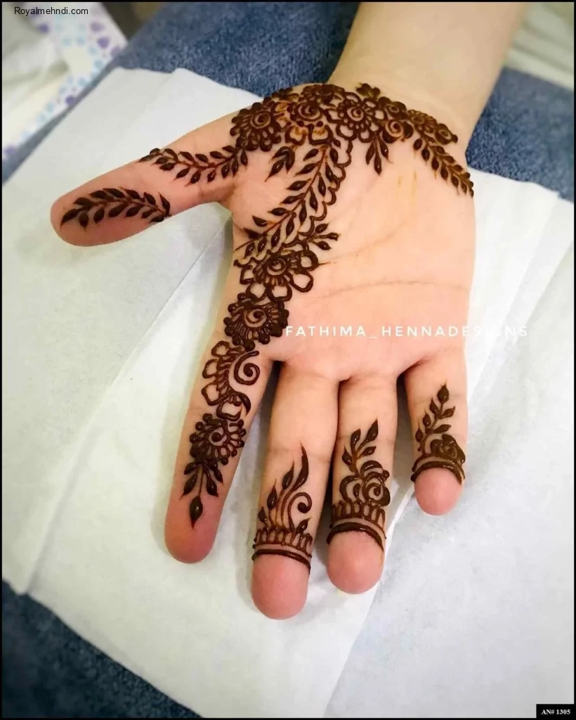 simple mehndi design photo