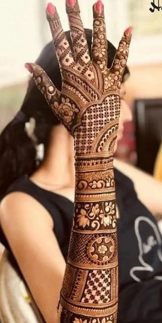 easy backhand mehndi designs