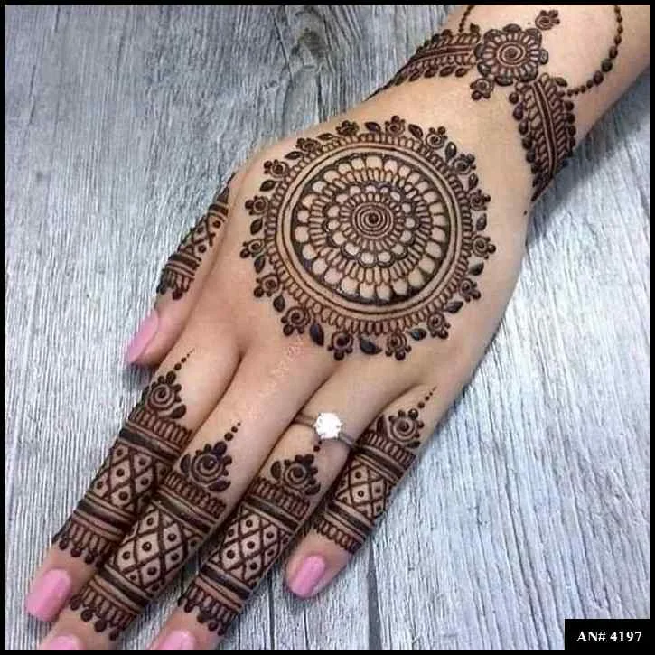 circle mehndi designs