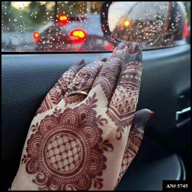 circle mehndi designs