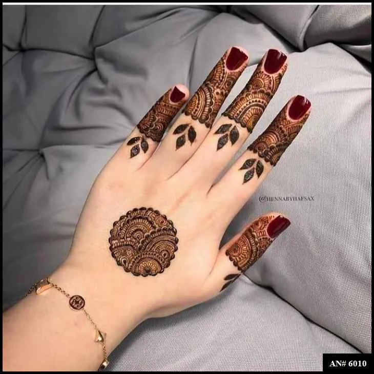 circle mehndi designs