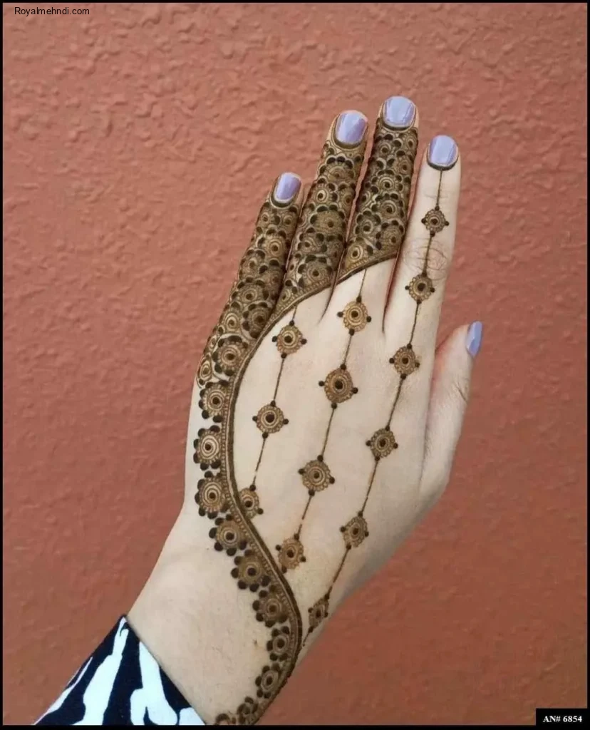 stylish modern back hand mehndi design