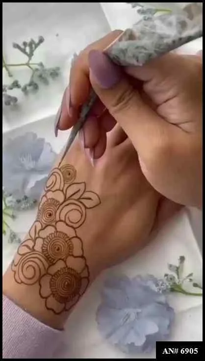 Easy Arabic Mehndi Design