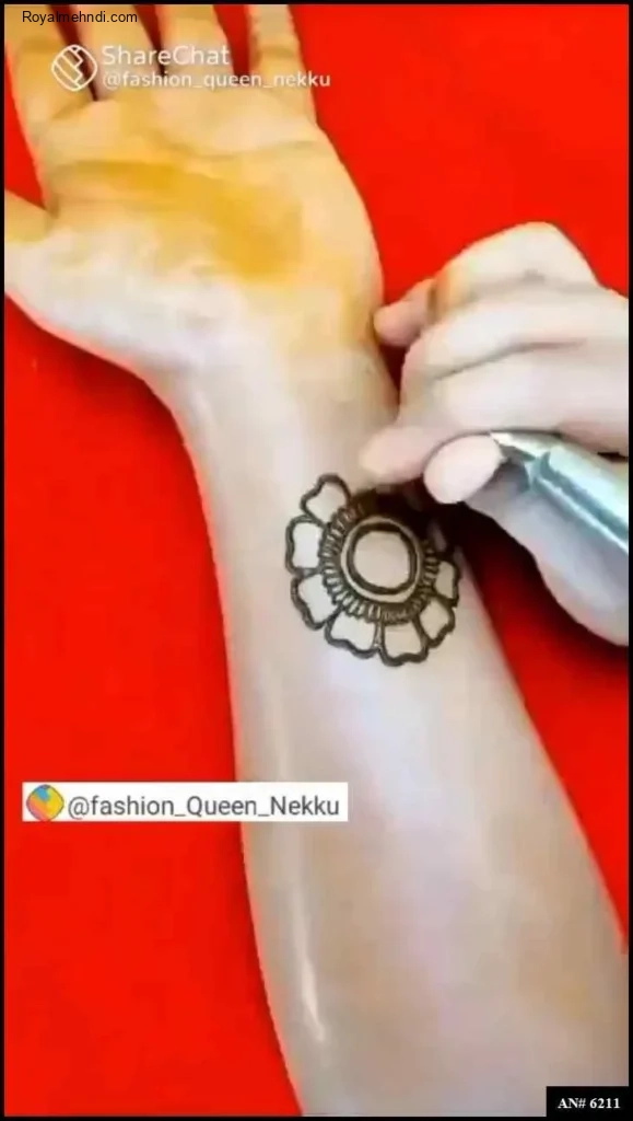 circle mehndi designs
