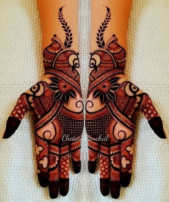 simple royal front hand mehndi design