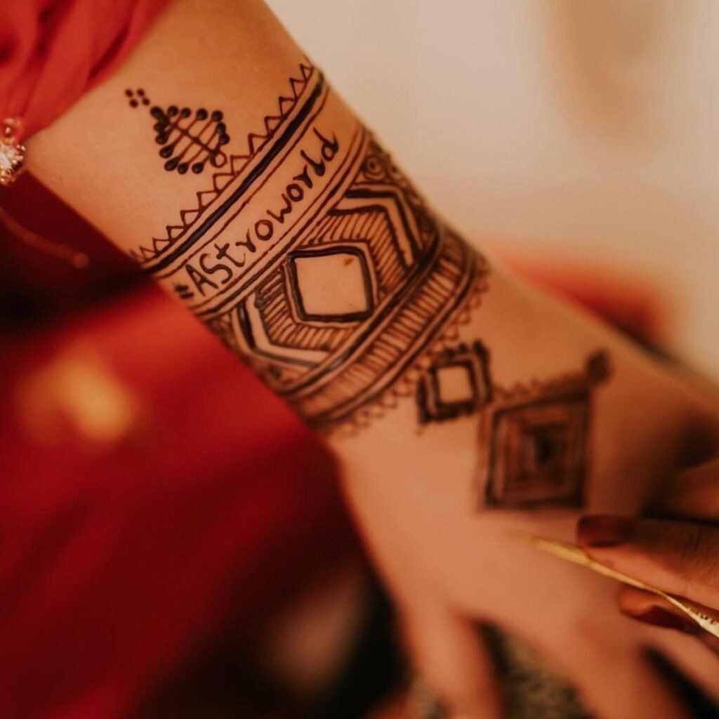 easy front hand simple mehndi design