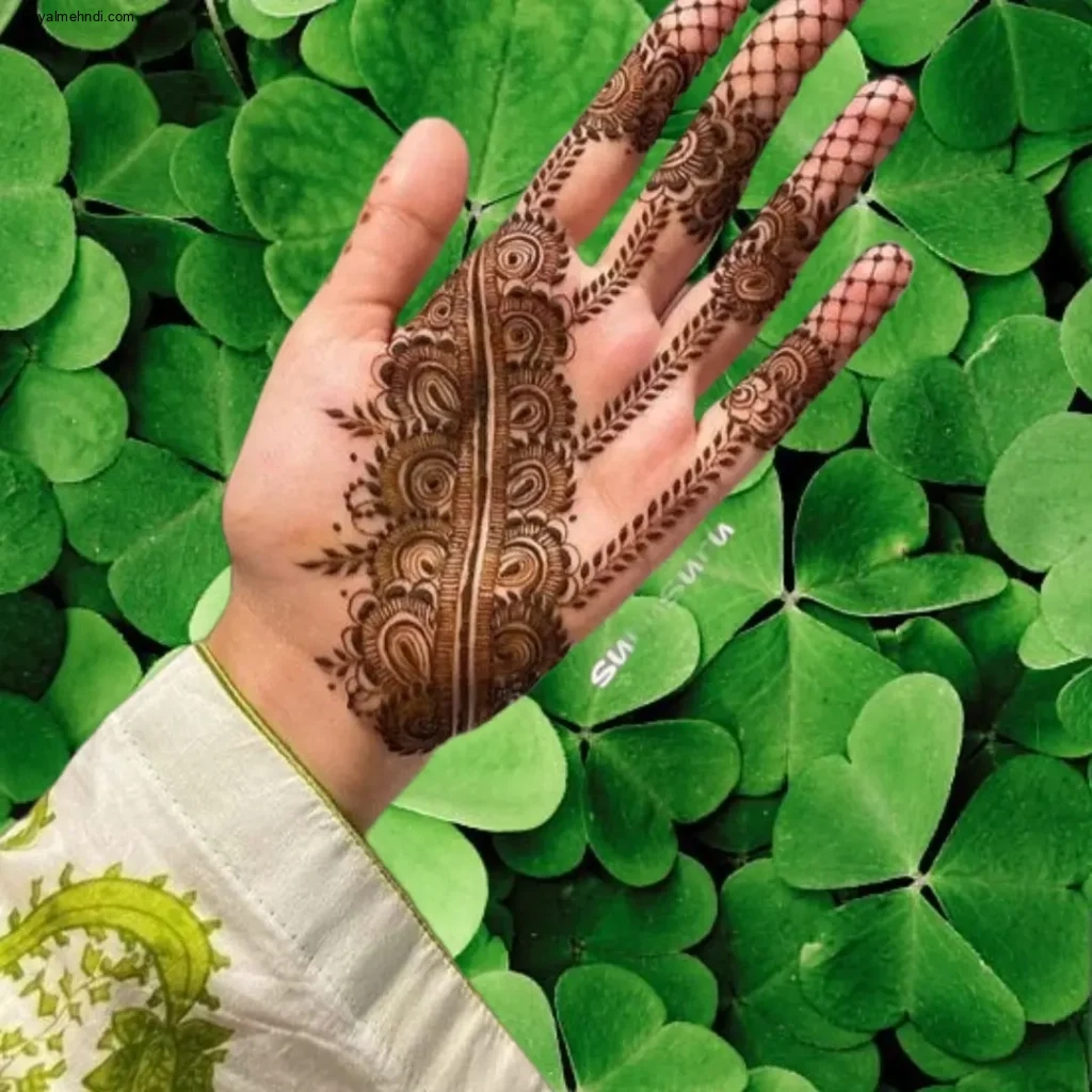front hand simple mehndi design