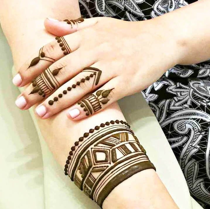 Easy Arabic Mehndi Design