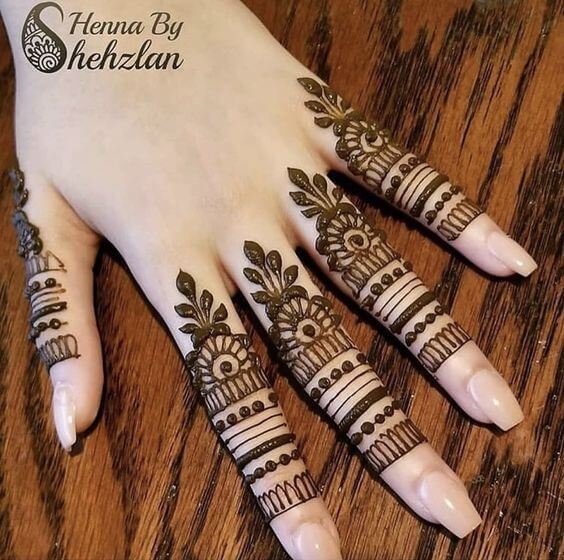 easy simple finger mehndi design