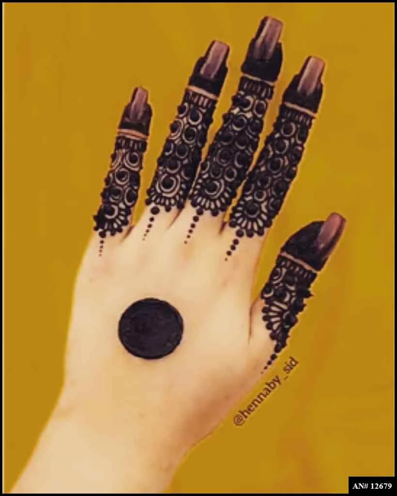easy simple finger mehndi design