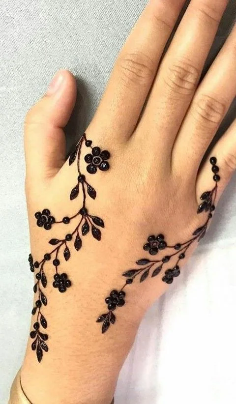 easy simple finger mehndi design