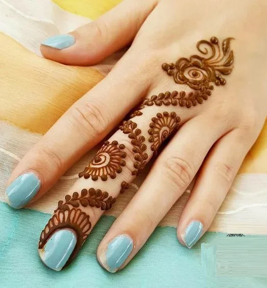 easy simple finger mehndi design