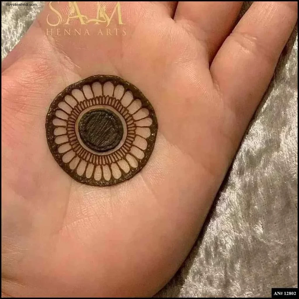 circle mehndi designs