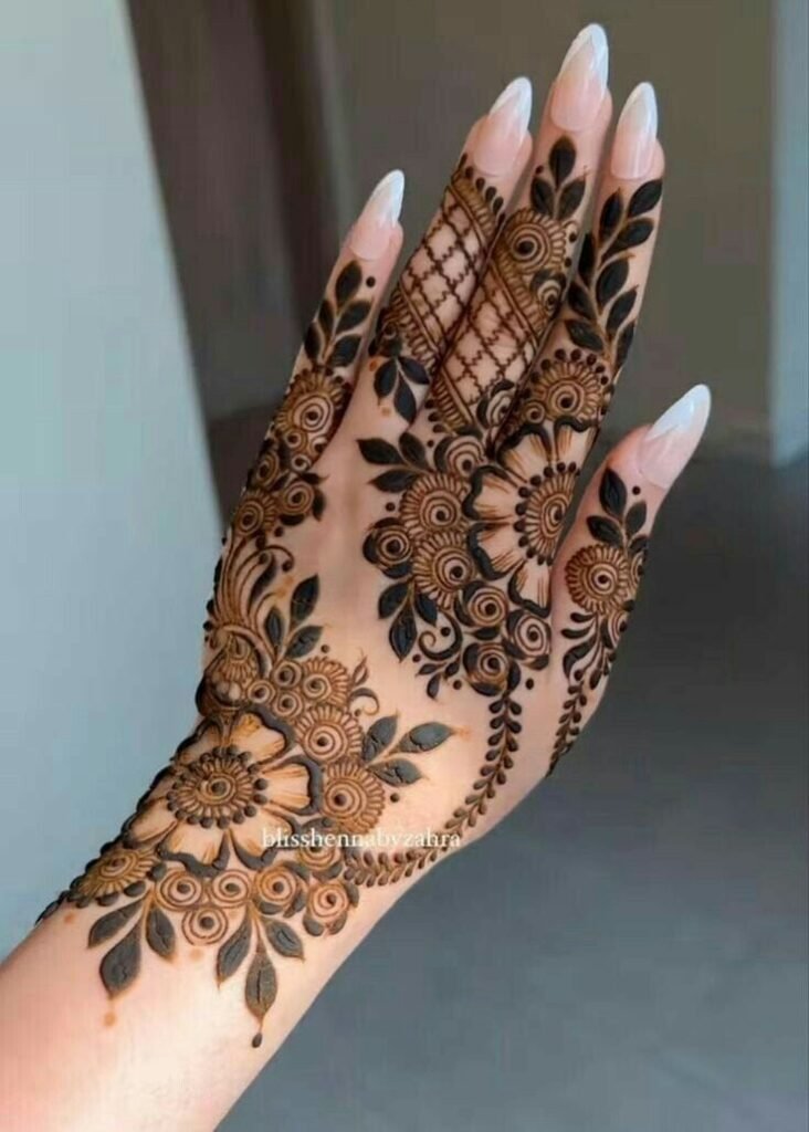 Easy Arabic Mehndi Design