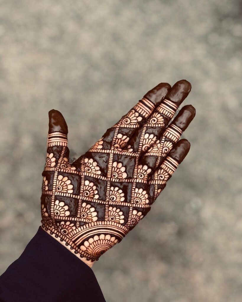Easy Arabic Mehndi Design