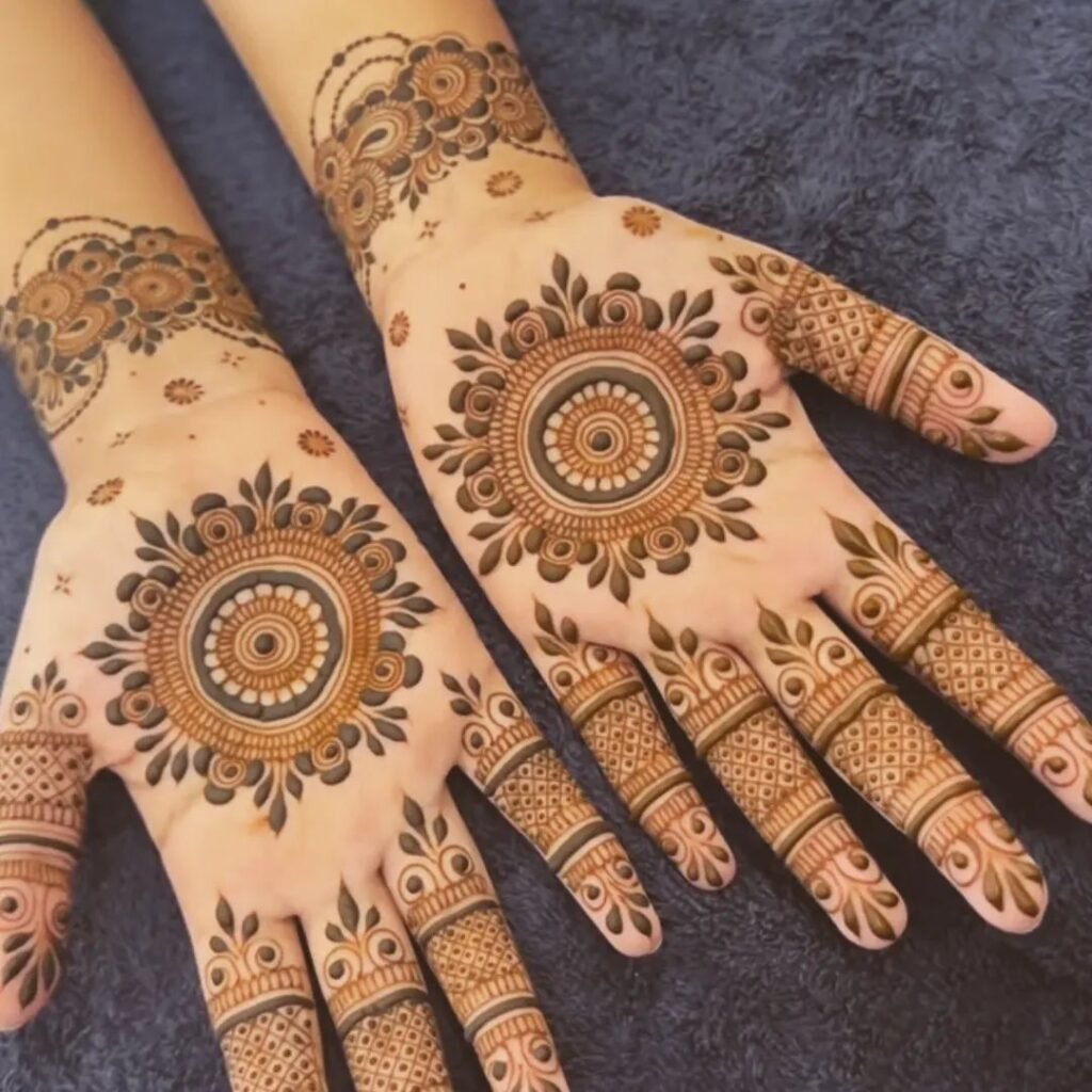 circle mehndi designs