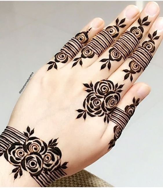 Easy Arabic Mehndi Design