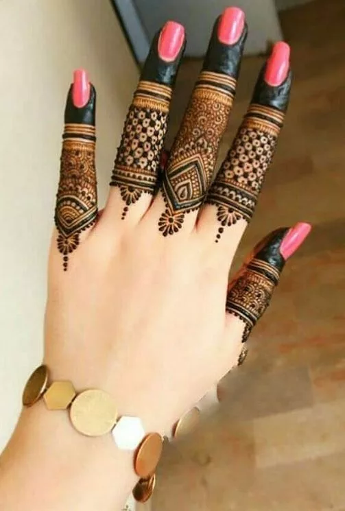easy simple finger mehndi design