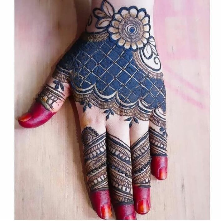 simple mehndi design photo