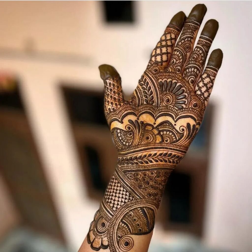 simple mehndi design photo