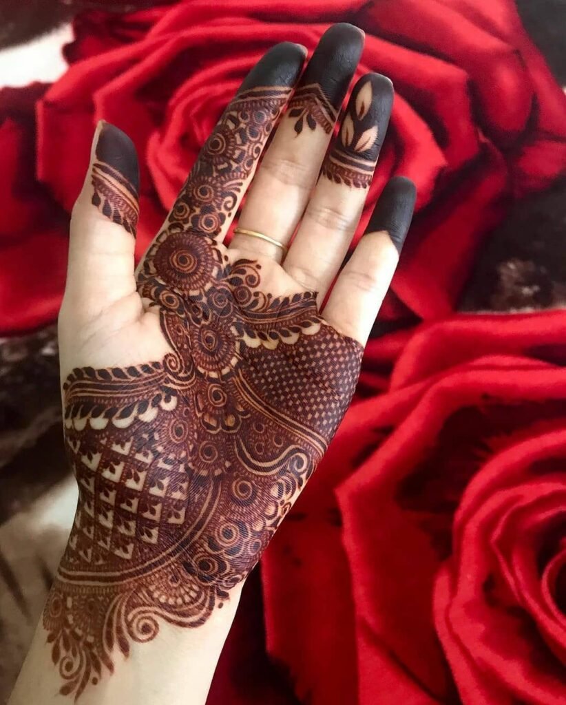 simple mehndi design photo