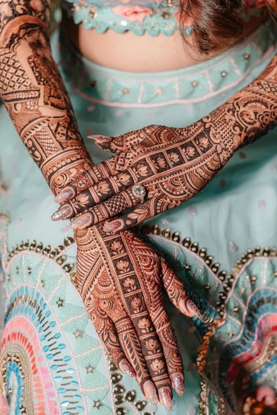 modern full hand mehndi designs