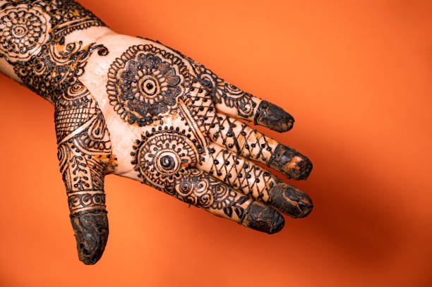 simple mehndi design photo