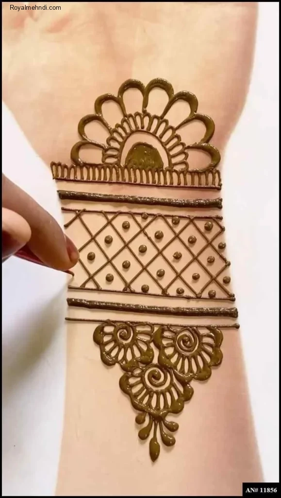 simple mehndi design photo