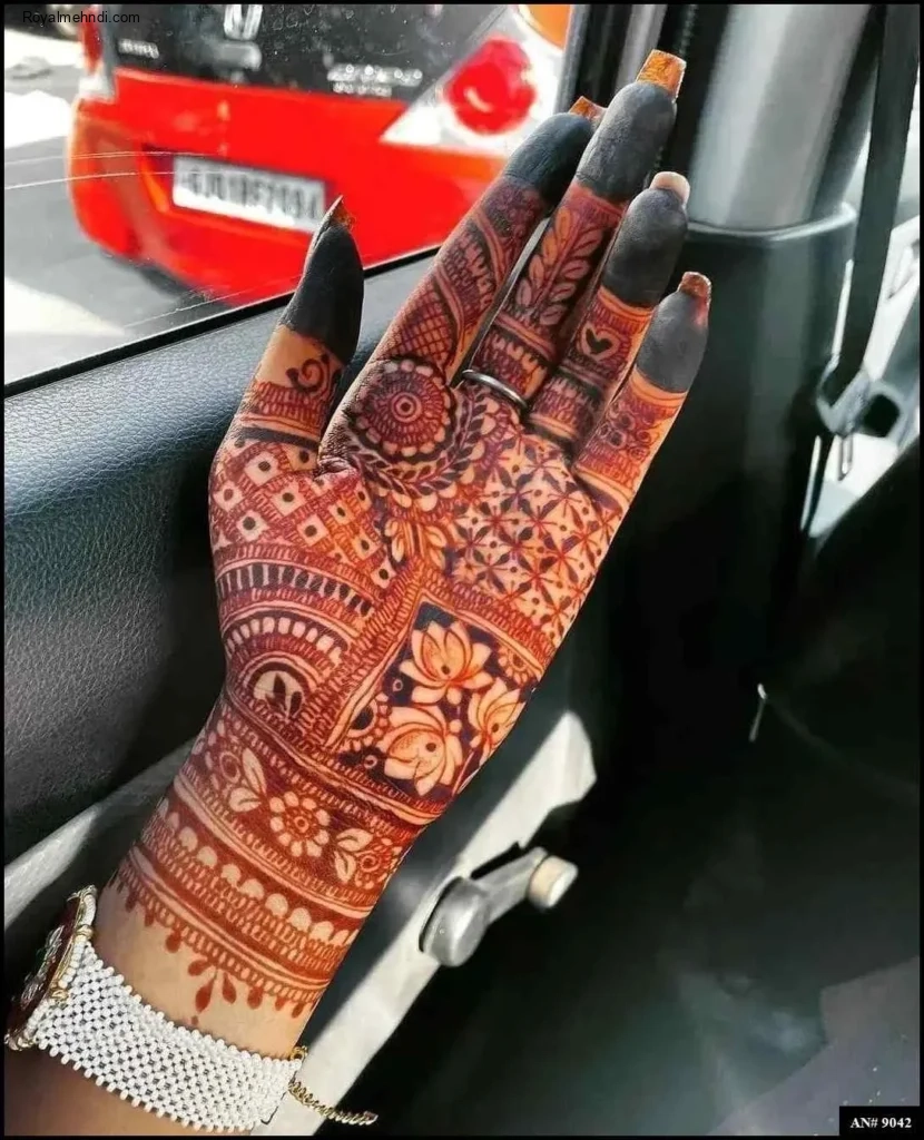 simple mehndi design photo