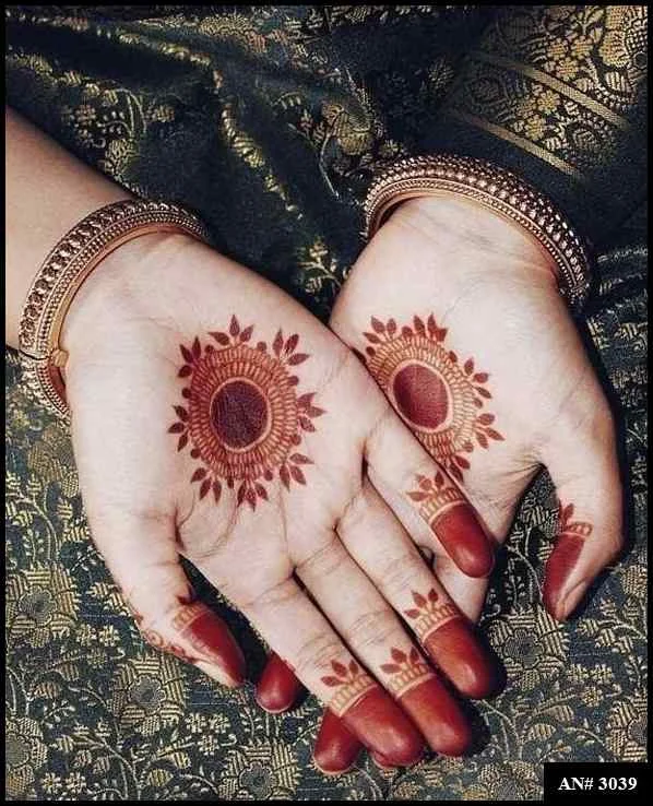 simple mehndi design photo