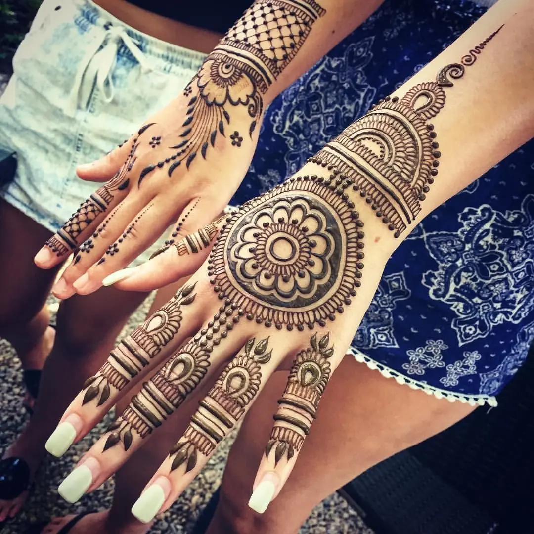 round mehndi design