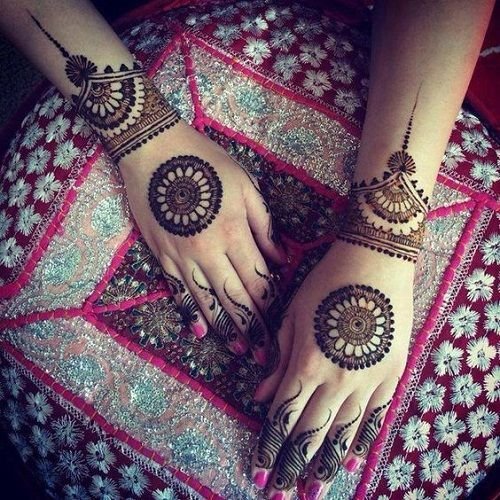 Stylish Mehndi Design