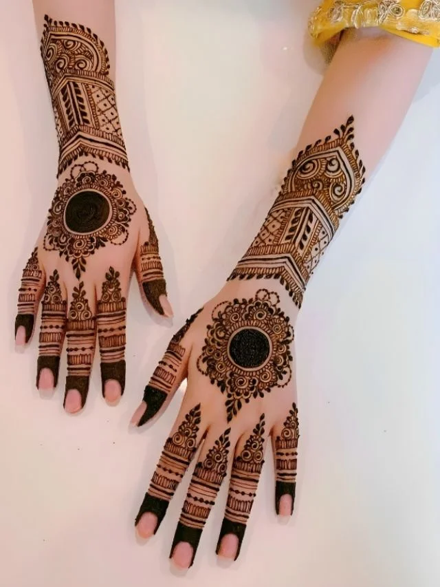 Stylish Mehndi Design