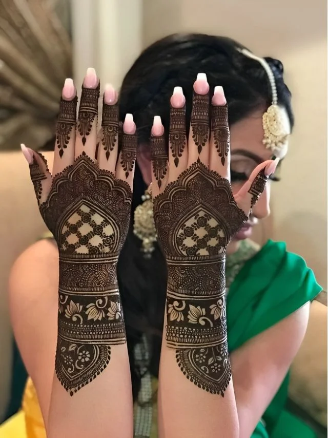 Stylish Mehndi Design
