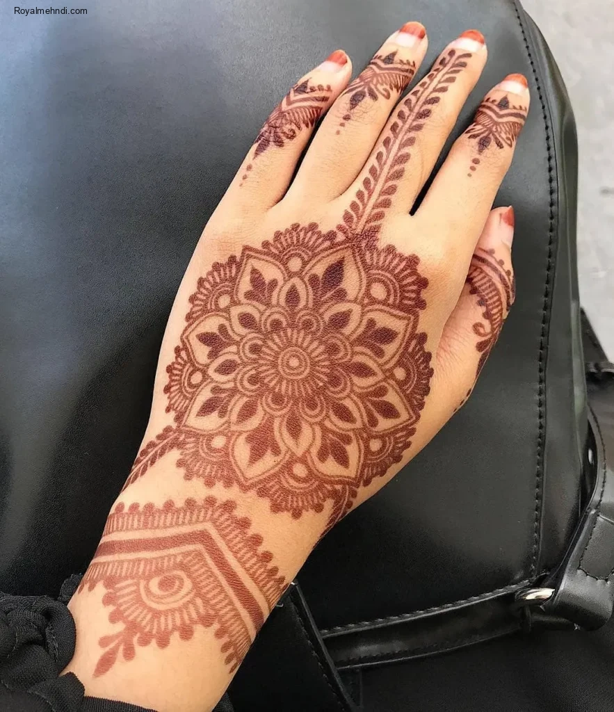 Stylish Mehndi Design