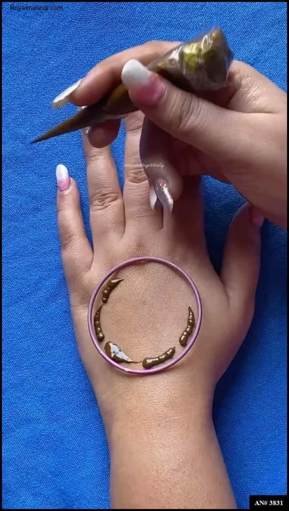 Stylish Mehndi Design