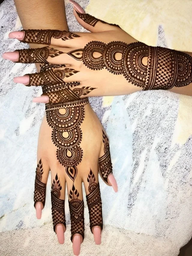 Stylish Mehndi Design